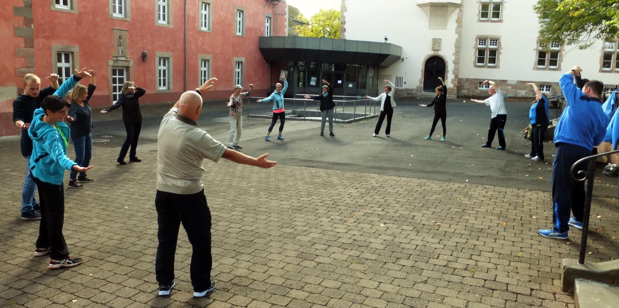 Stressbewältigung durch Achtsamkeit, Entspannung und Qigong 氣功